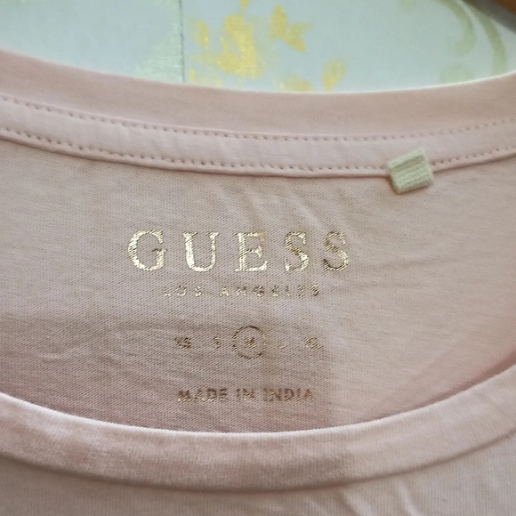 Guess - Picture 4 of 5